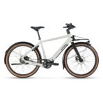 E-SIMETO HT_SAND GREY_M_MY25_EVEN.JPG