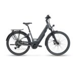 E-TRITON 981 PLUS FORMA_URBAN GREY_46CM_MY24_EVEN.JPG